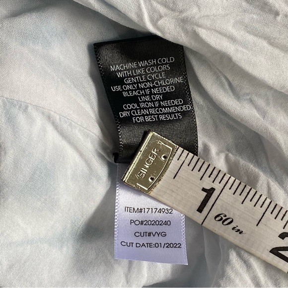 Torrid Babydoll Eyelet Tiered Top Womens Size 2X White Blue Rayon Sleeveless - Picture 9 of 9